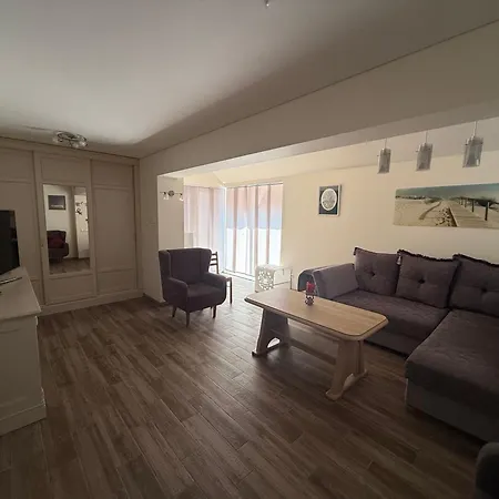 Namo Pirmas Aukstas Palangoje Holiday home *